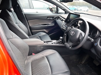 Used Toyota C-HR 2020 for sale - 78071038: Photo