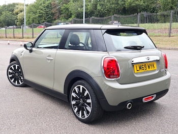 Used MINI Hatch 2019 for sale - 75633160: Photo