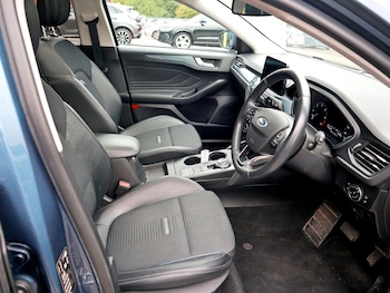 Used Ford Focus 2020 for sale - 75633162: Photo
