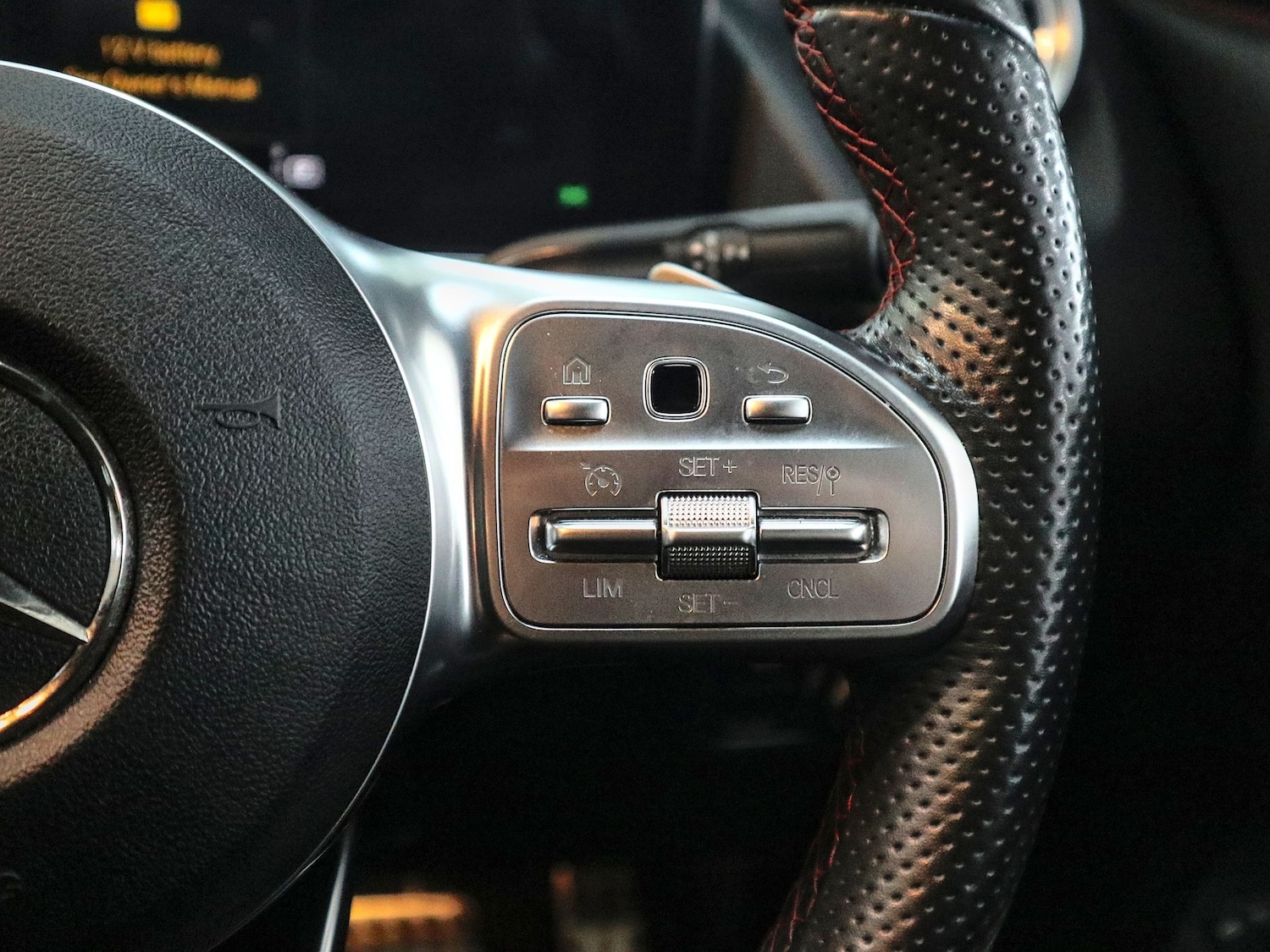 Used Mercedes-Benz GLA 2022 for sale - 77289384: Photo 40