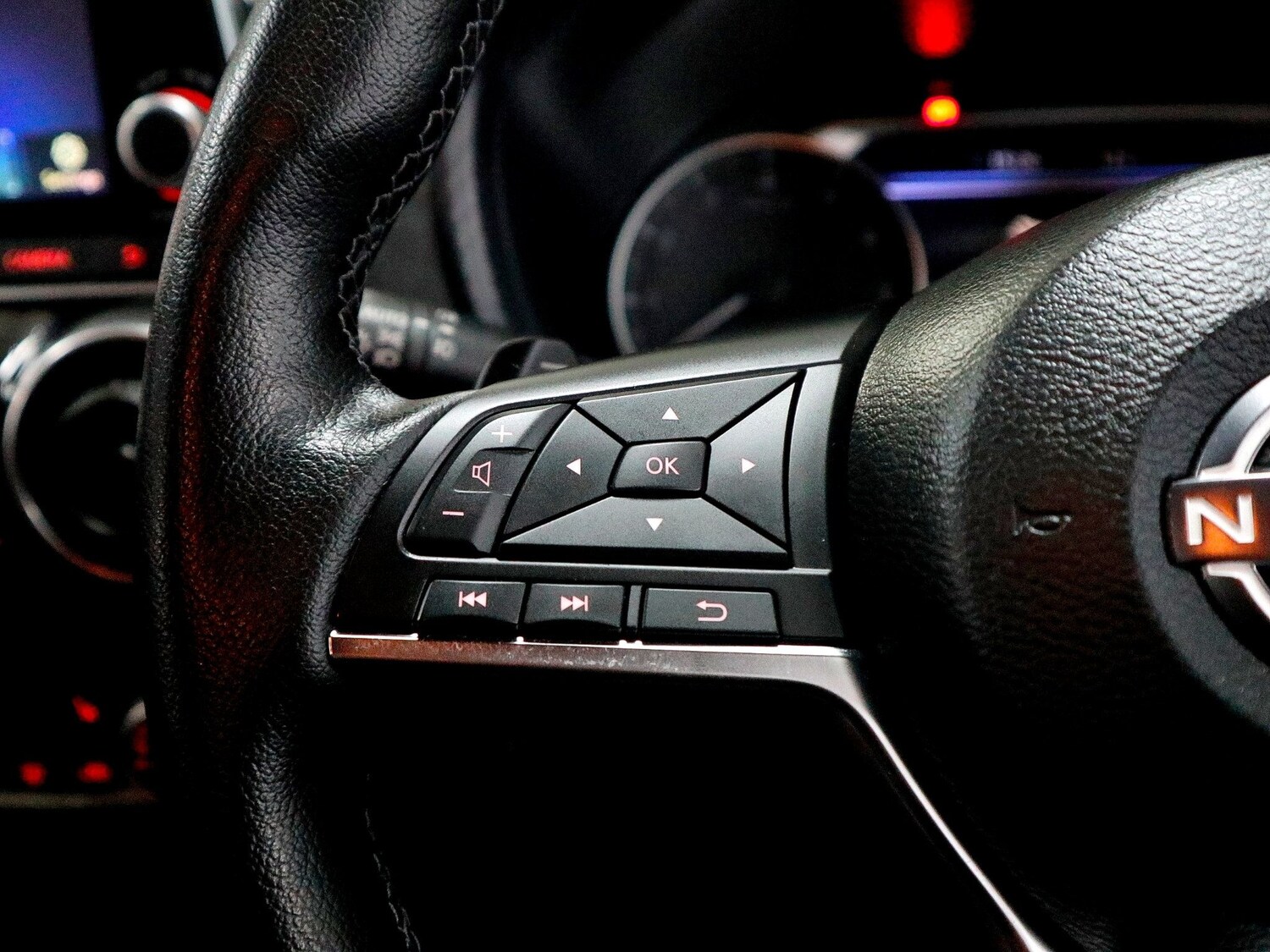 Used Nissan Juke 2024 for sale - 77039123: Photo 40