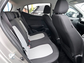 Used Hyundai i10 2021 for sale - 79246779: Photo