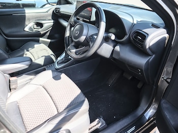 Used Mazda Mazda2 HYBRID 2024 for sale - 78727439: Photo