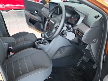 Used Dacia Sandero Stepway 2023 for sale - 74475567: Photo