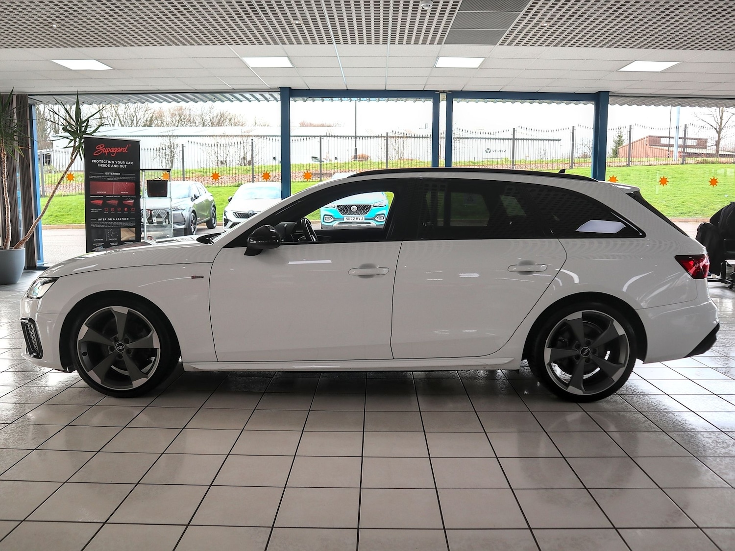 Used Audi A4 2021 for sale - 77548490: Photo 10