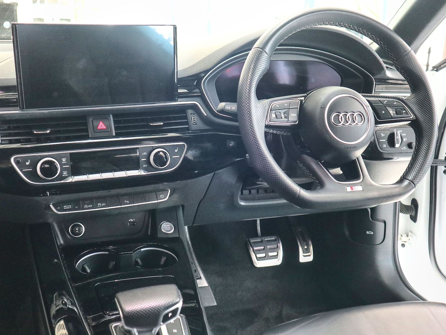 Used Audi A4 2021 for sale - 77548490: Photo 25