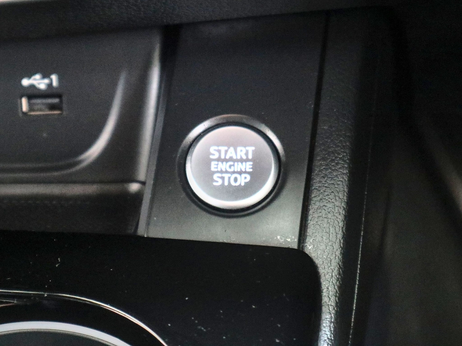 Used Audi A4 2021 for sale - 77548490: Photo 42