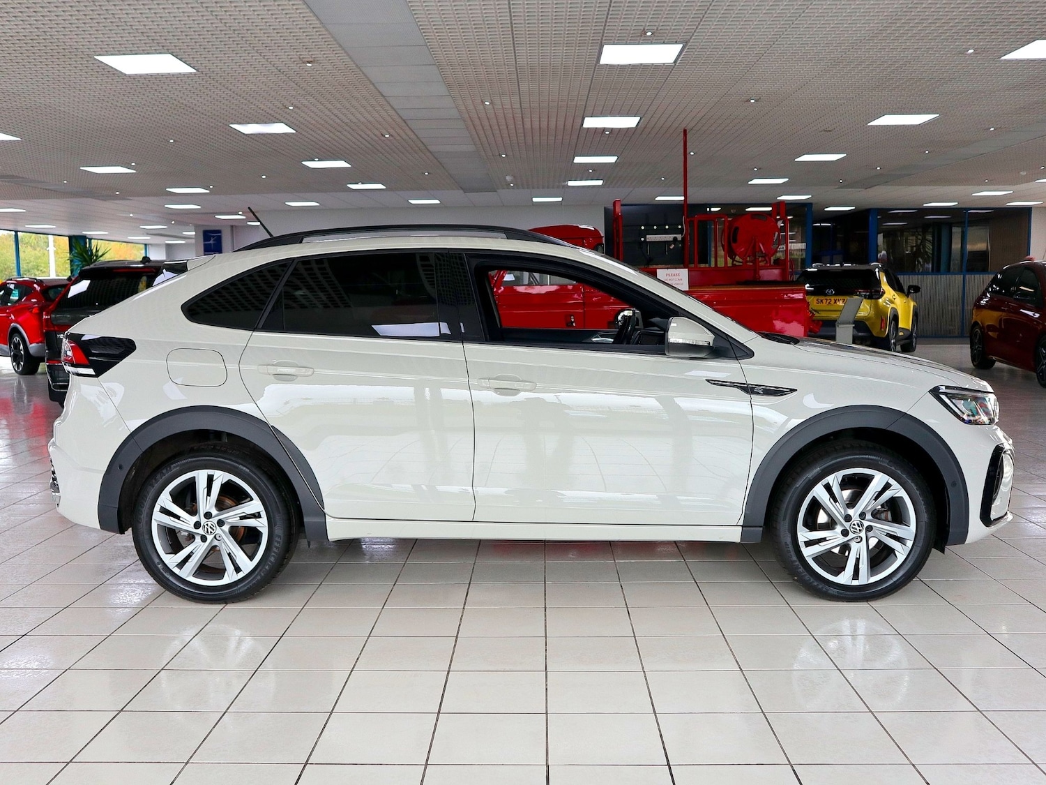 Used Volkswagen Taigo 2023 for sale - 76082897: Photo 6