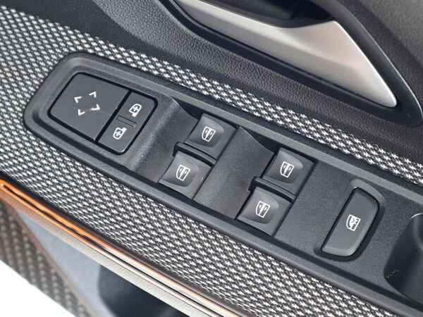 Used Dacia Sandero Stepway 2023 for sale - 74677952: Photo 24