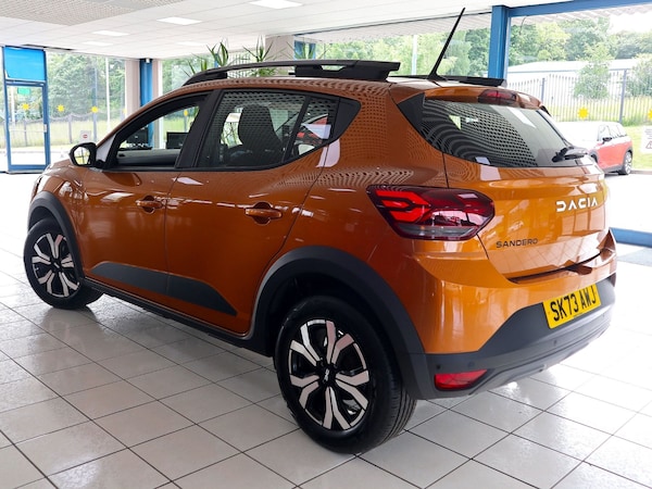 Used Dacia Sandero Stepway 2023 for sale - 74677952: Photo 2