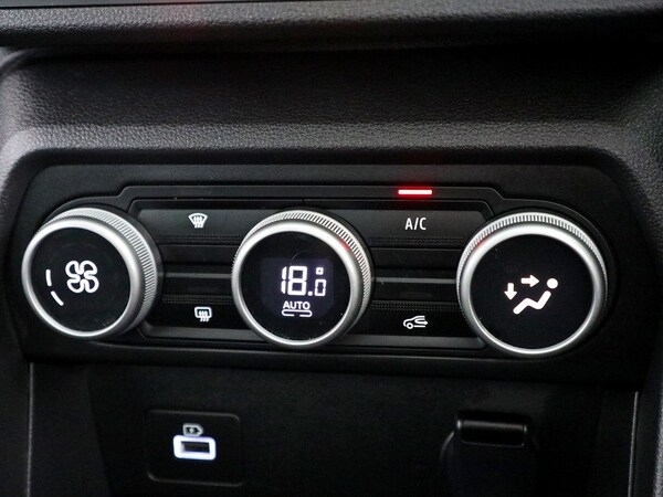 Used Dacia Sandero Stepway 2023 for sale - 74677952: Photo 31