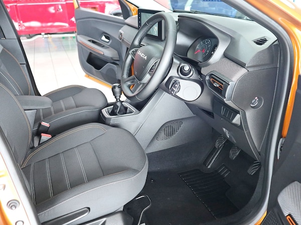 Used Dacia Sandero Stepway 2023 for sale - 74677952: Photo 3