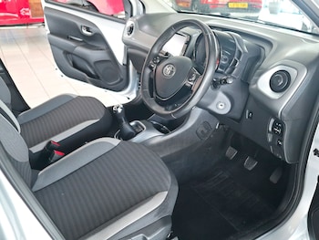 Used Toyota AYGO 2019 for sale - 79011111: Photo