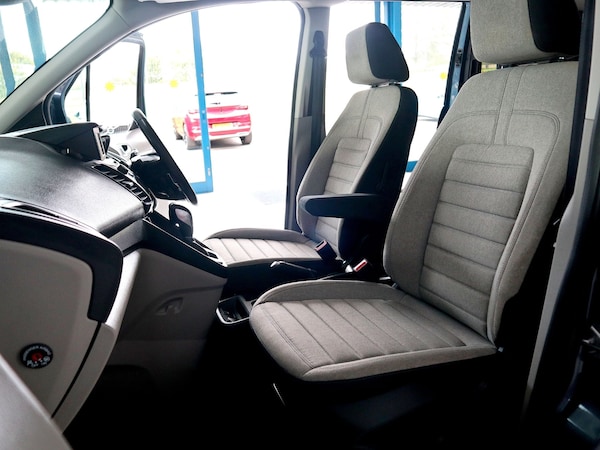 Used Ford Grand Tourneo Connect 2019 for sale - 76000432: Photo 23