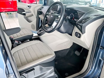 Used Ford Grand Tourneo Connect 2019 for sale - 76000432: Photo