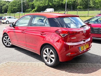 Used Hyundai i20 2015 for sale - 78865440: Photo