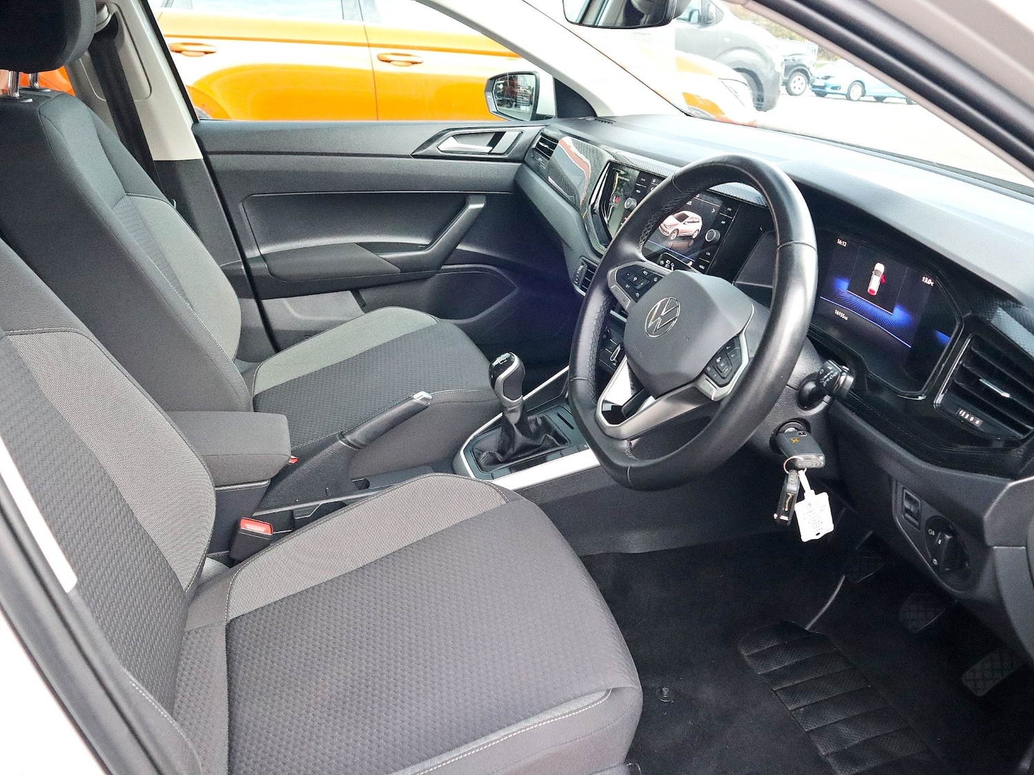Used Volkswagen Polo 2024 for sale - 76347405: Photo 3