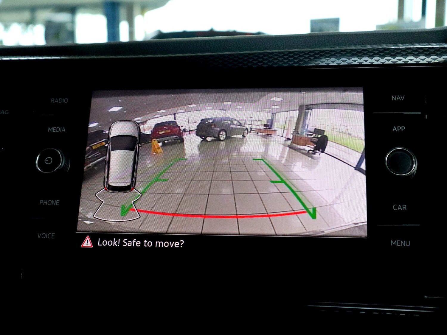 Used Volkswagen Polo 2024 for sale - 76347405: Photo 33