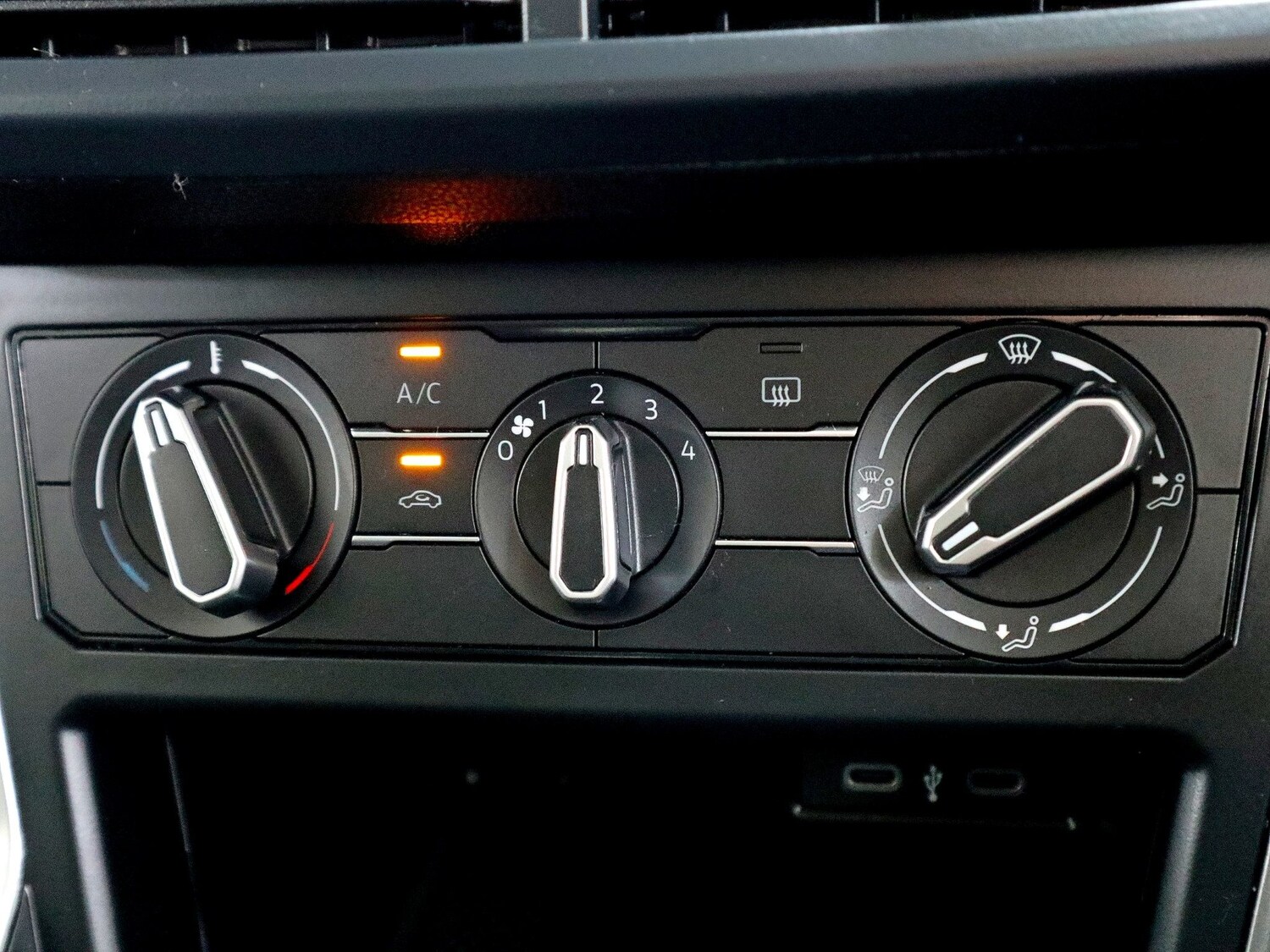 Used Volkswagen Polo 2024 for sale - 76347405: Photo 34