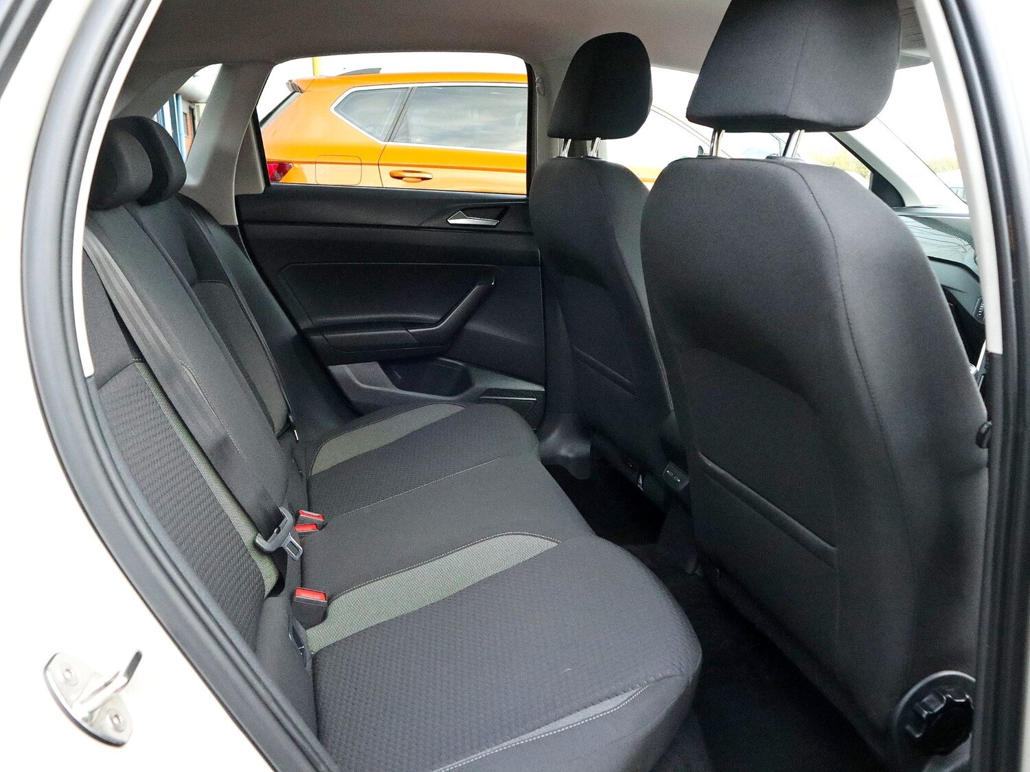 Used Volkswagen Polo 2024 for sale - 76347405: Photo 4