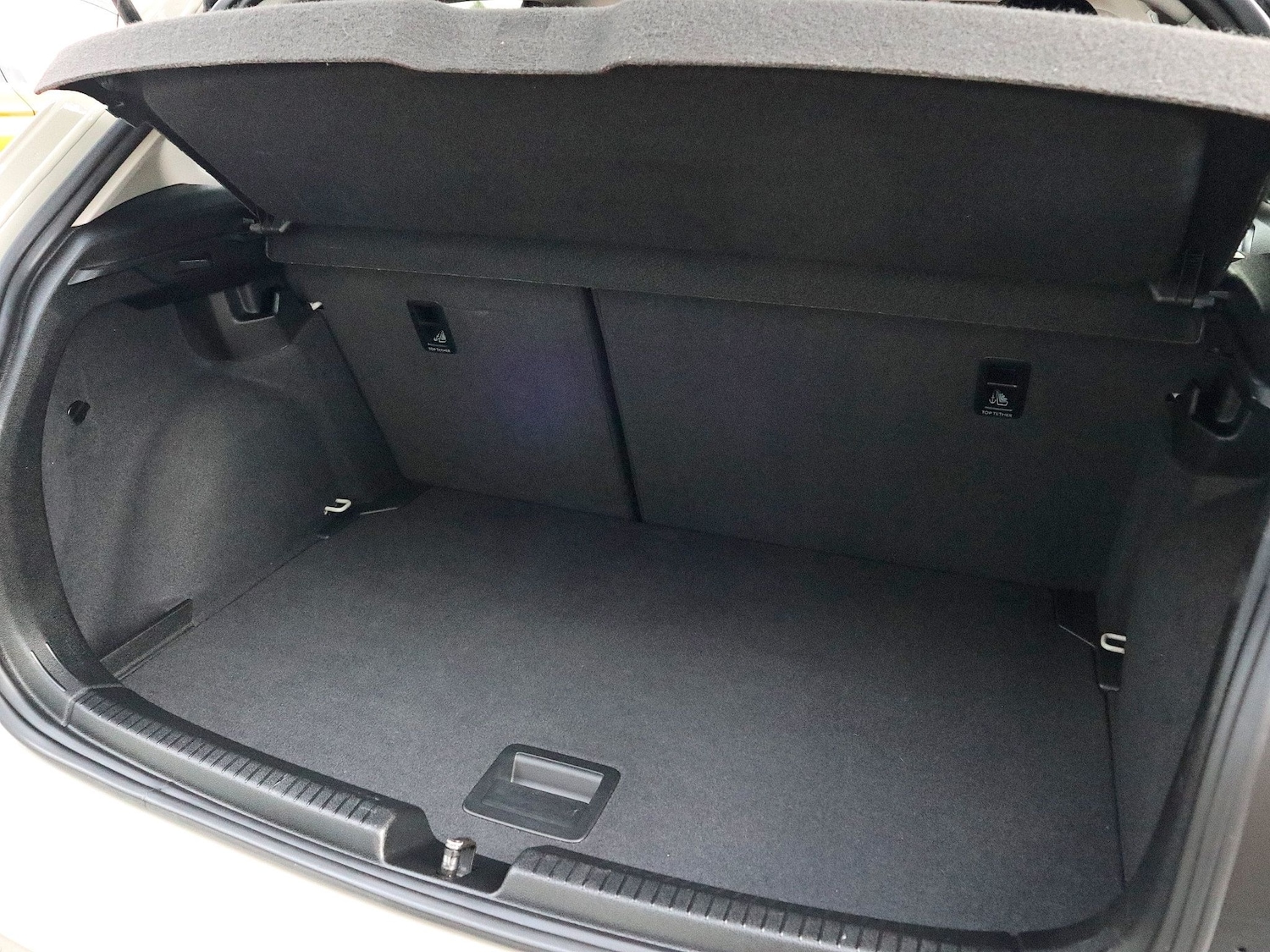 Used Volkswagen Polo 2024 for sale - 76347405: Photo 5