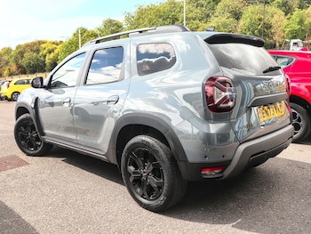 Used Dacia Duster 2024 for sale - 79589189: Photo