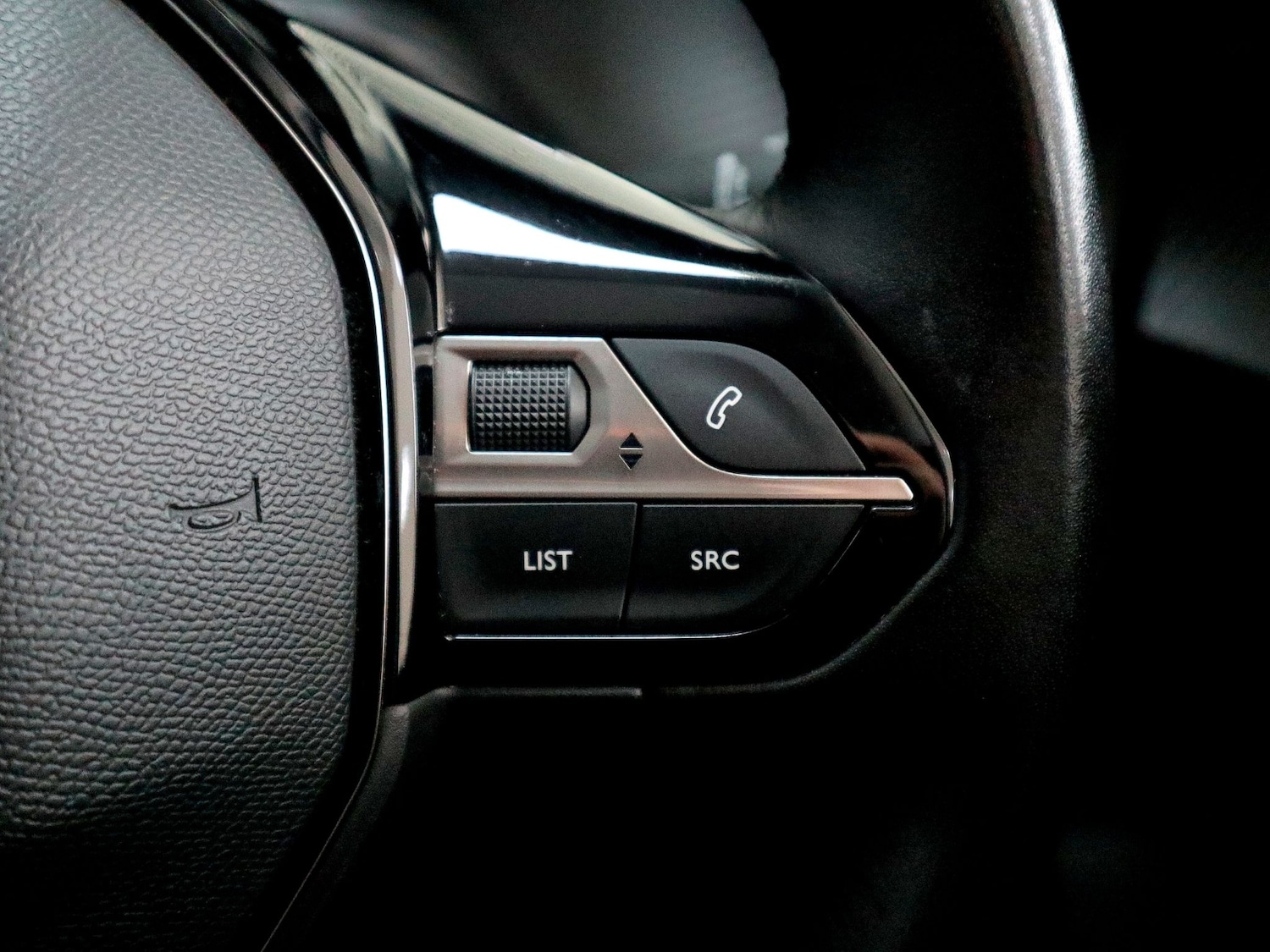 Used Peugeot 2008 2020 for sale - 78155707: Photo 39