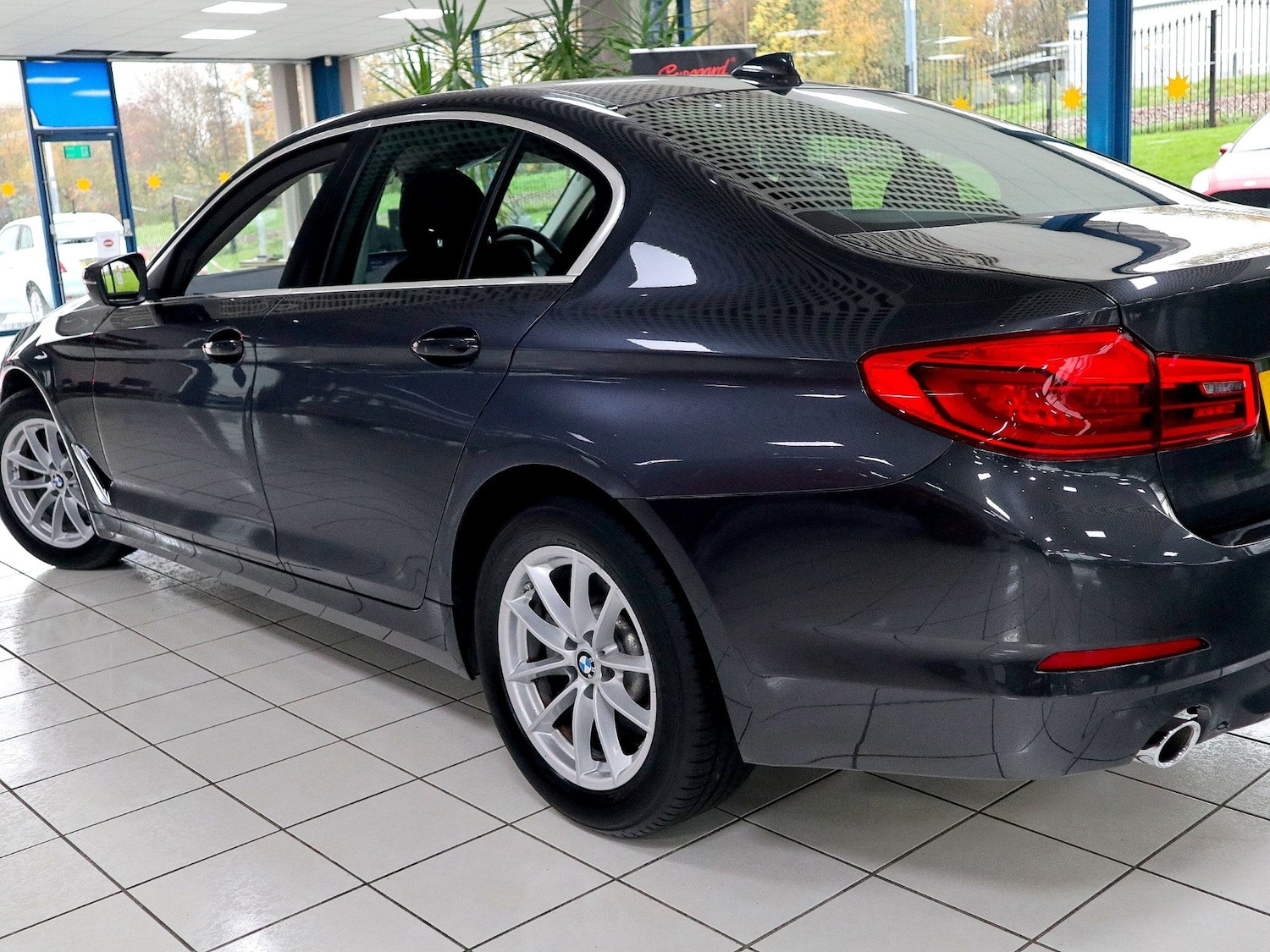 Used BMW 5 Series 2018 for sale - 76431089: Photo 13