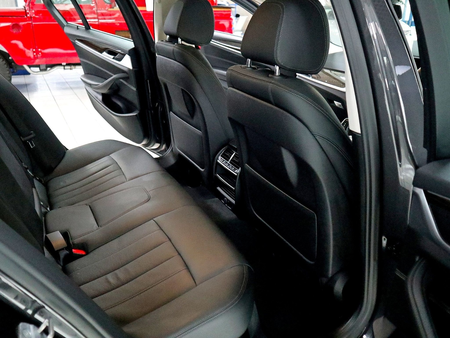 Used BMW 5 Series 2018 for sale - 76431089: Photo 18