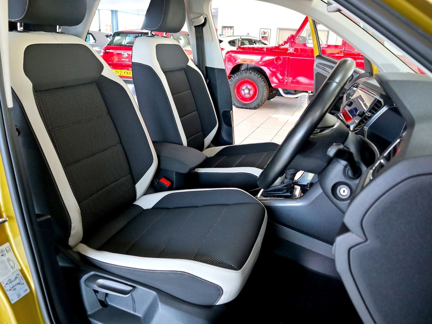 Used Volkswagen T-Roc 2021 for sale - 76741483: Photo 17