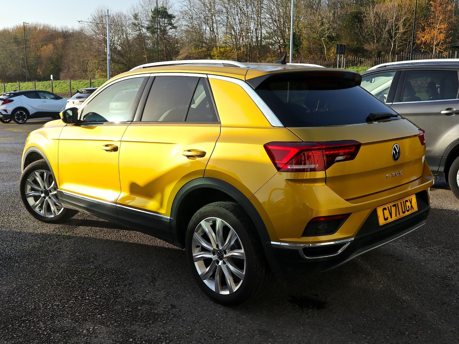 Used Volkswagen T-Roc 2021 for sale - 76741483: Photo 2