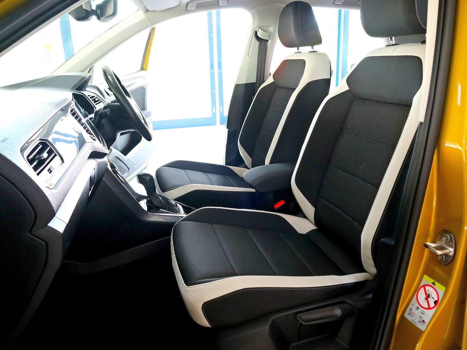 Used Volkswagen T-Roc 2021 for sale - 76741483: Photo 21