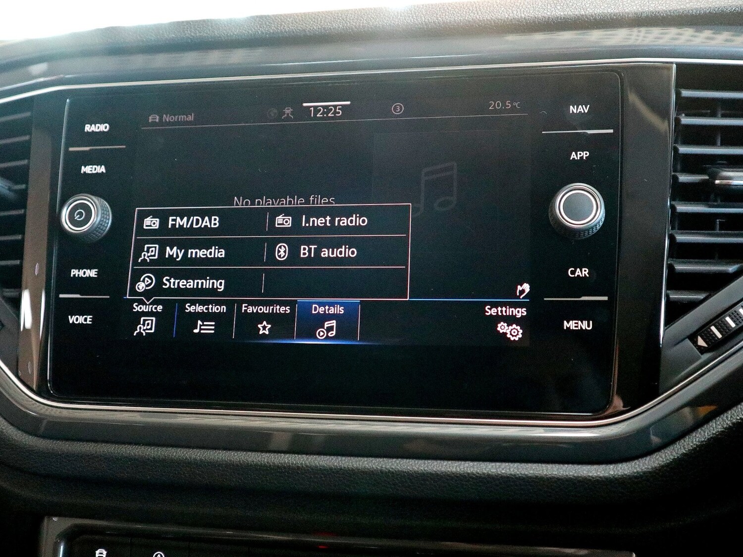 Used Volkswagen T-Roc 2021 for sale - 76741483: Photo 29