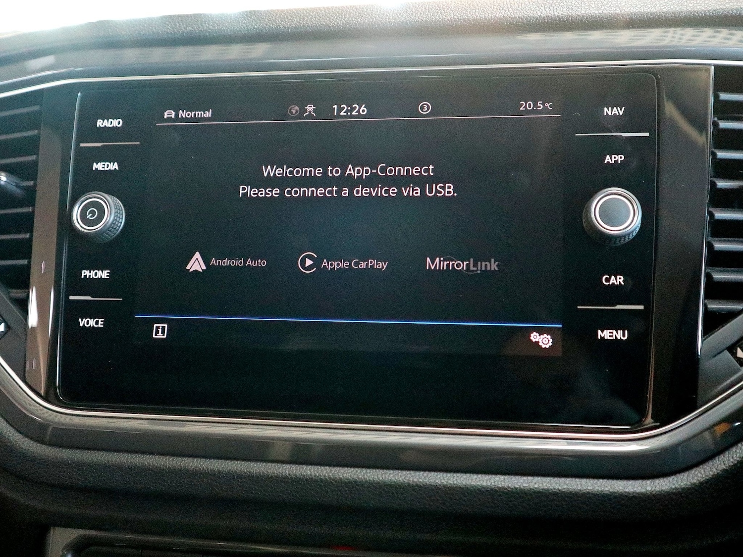 Used Volkswagen T-Roc 2021 for sale - 76741483: Photo 31