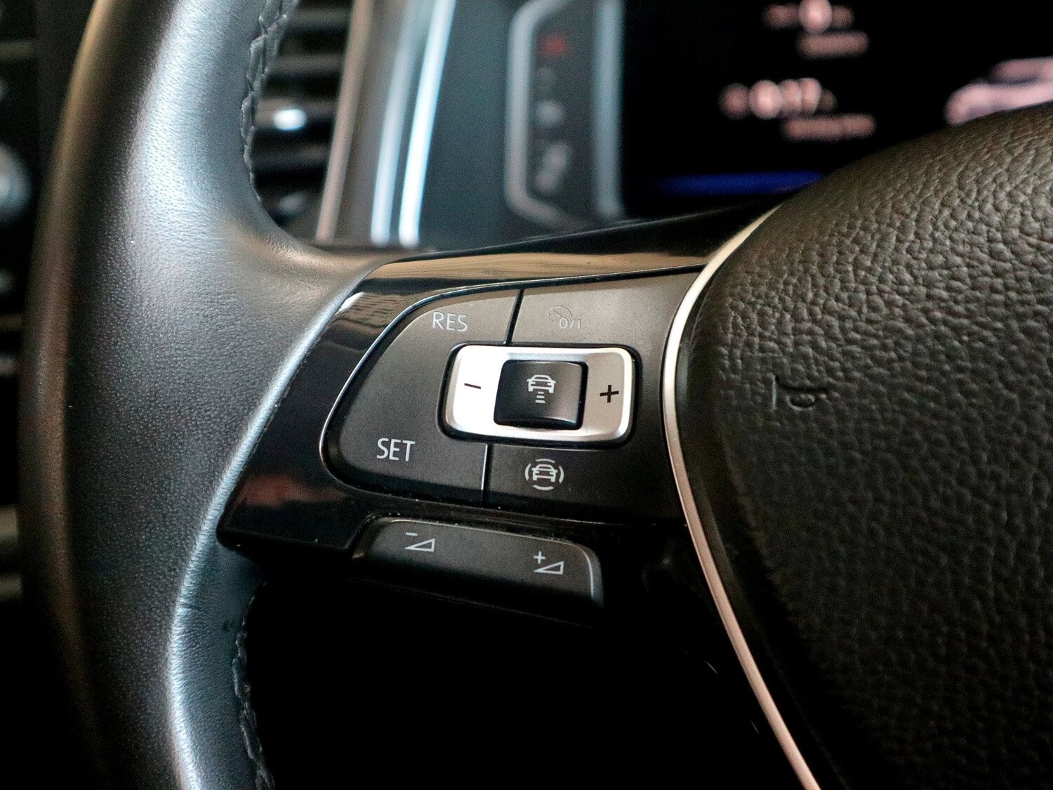 Used Volkswagen T-Roc 2021 for sale - 76741483: Photo 38