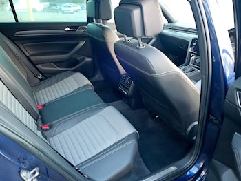 Used Volkswagen Passat 2019 for sale - 76799552: Photo