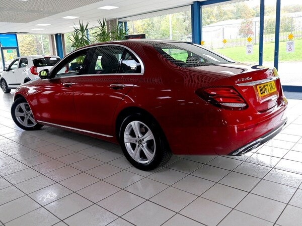 Used Mercedes-Benz E Class 2017 for sale - 76225452: Photo 2