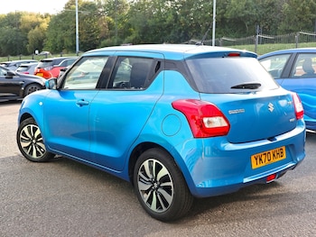 Used Suzuki Swift 2020 for sale - 75976190: Photo