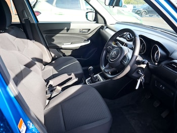 Used Suzuki Swift 2020 for sale - 75976190: Photo