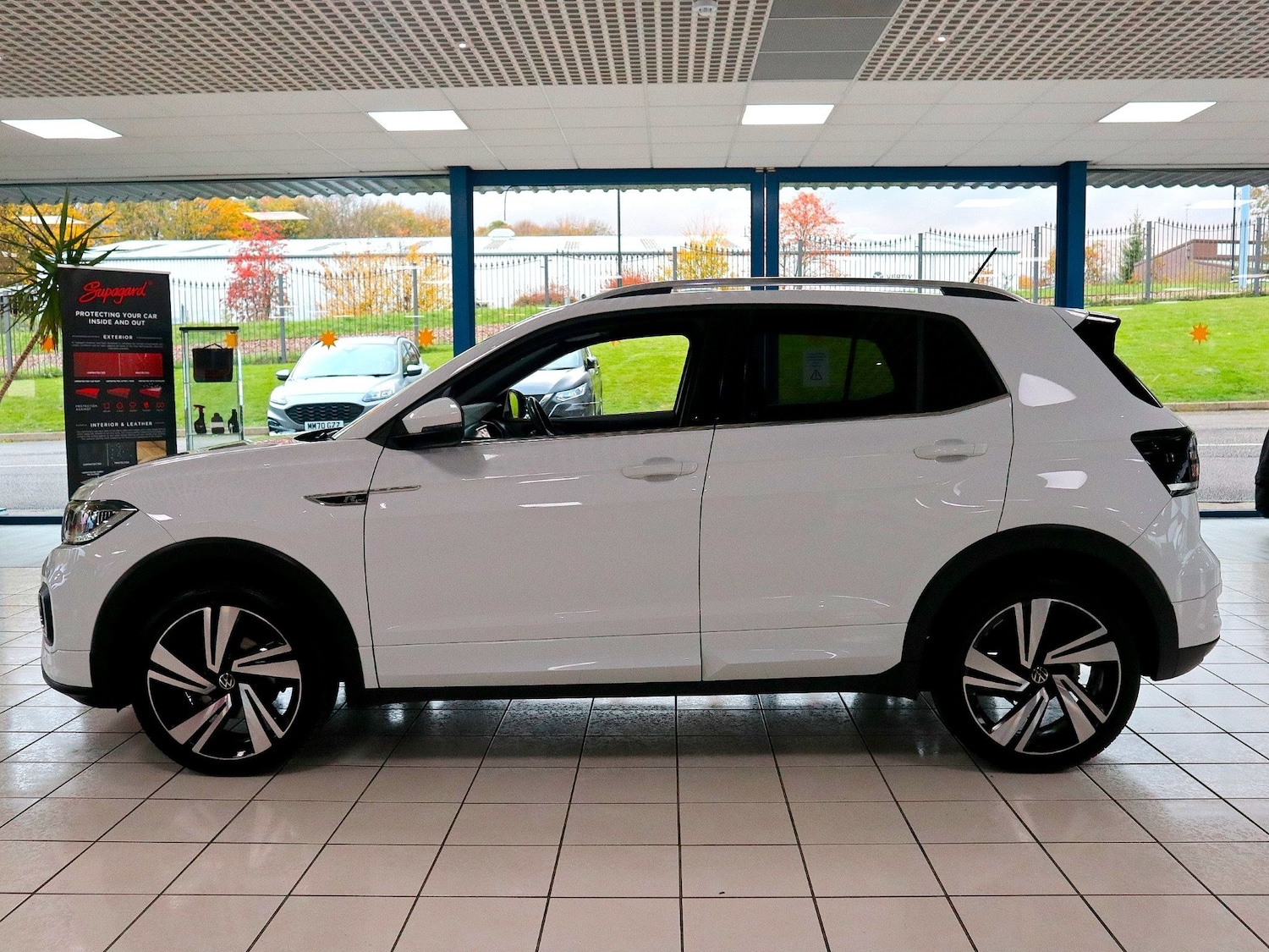 Used Volkswagen T-Cross 2023 for sale - 76369503: Photo 10