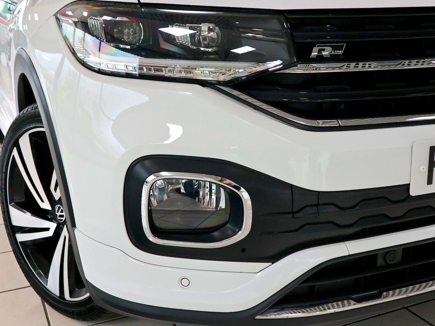 Used Volkswagen T-Cross 2023 for sale - 76369503: Photo 12