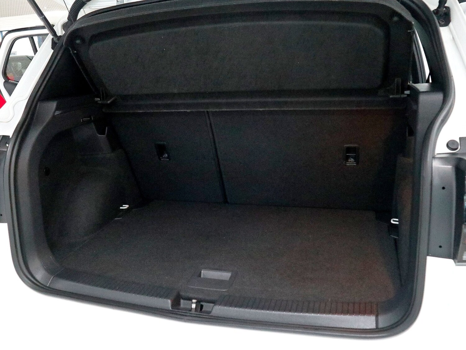 Used Volkswagen T-Cross 2023 for sale - 76369503: Photo 21