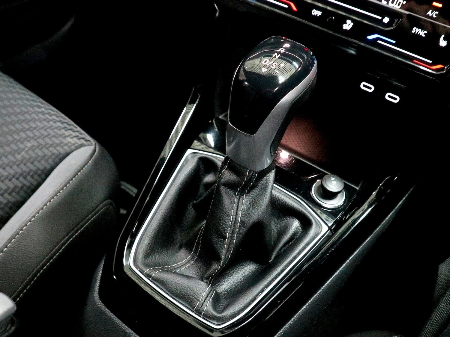 Used Volkswagen T-Cross 2023 for sale - 76369503: Photo 37