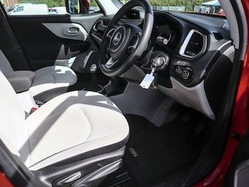 Used Jeep Renegade 2019 for sale - 79483553: Photo