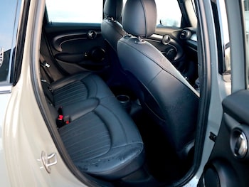 Used MINI Cooper 2021 for sale - 76799553: Photo