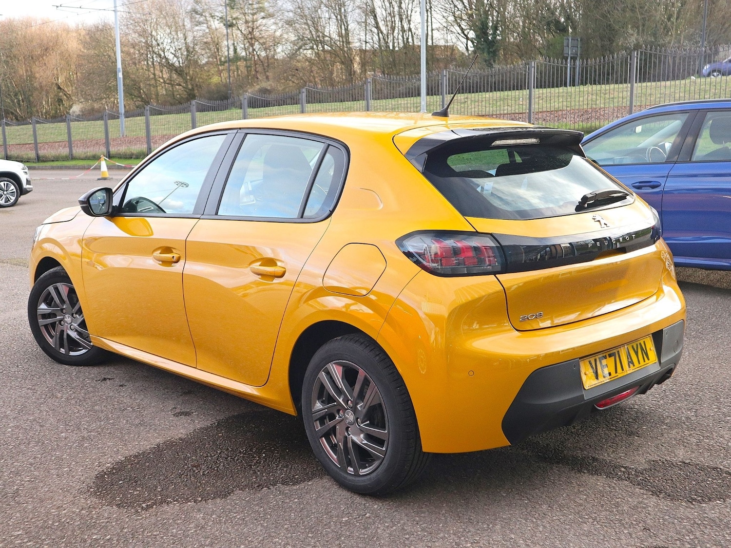 Used Peugeot 208 2022 for sale - 77881351: Photo 2