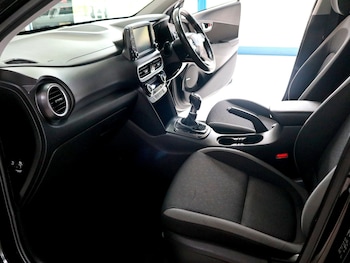 Used Hyundai KONA 2018 for sale - 76627525: Photo