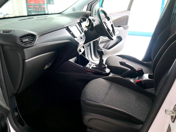 Used Vauxhall Crossland 2023 for sale - 74988062: Photo 4