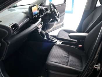 Used Toyota Yaris 2022 for sale - 74677958: Photo