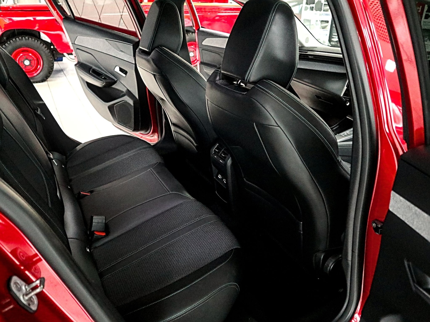 Used Peugeot 308 2022 for sale - 77028277: Photo 17